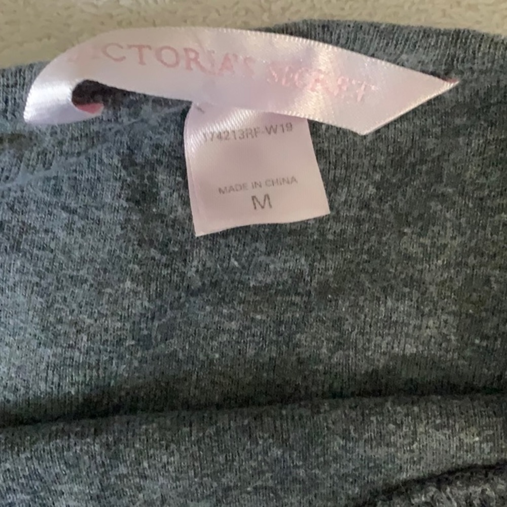 Victoria’s Secret Top And Bottom (M) - Picture 4 of 5